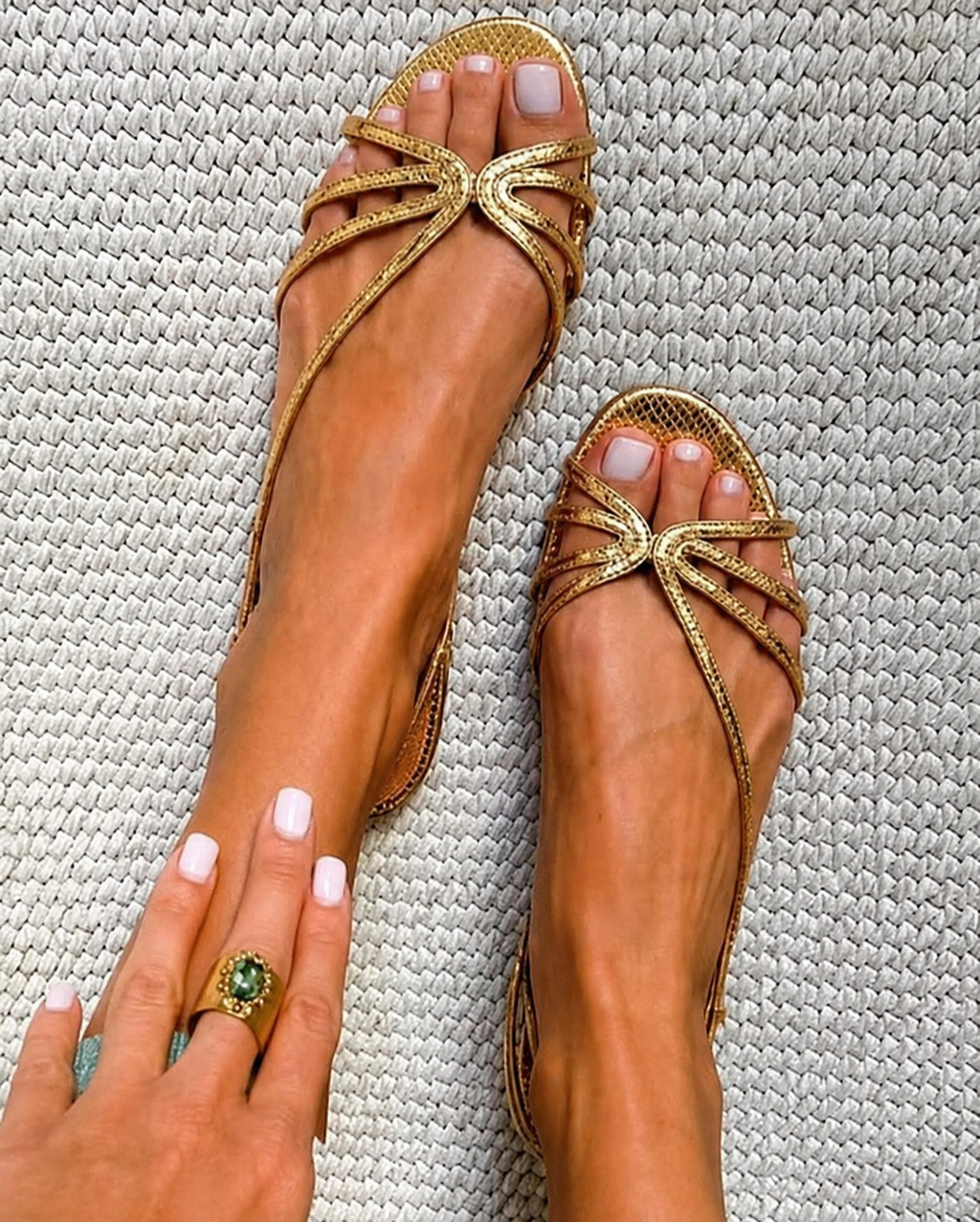 Serafina | Sandalias doradas «Essenza Estiva»
