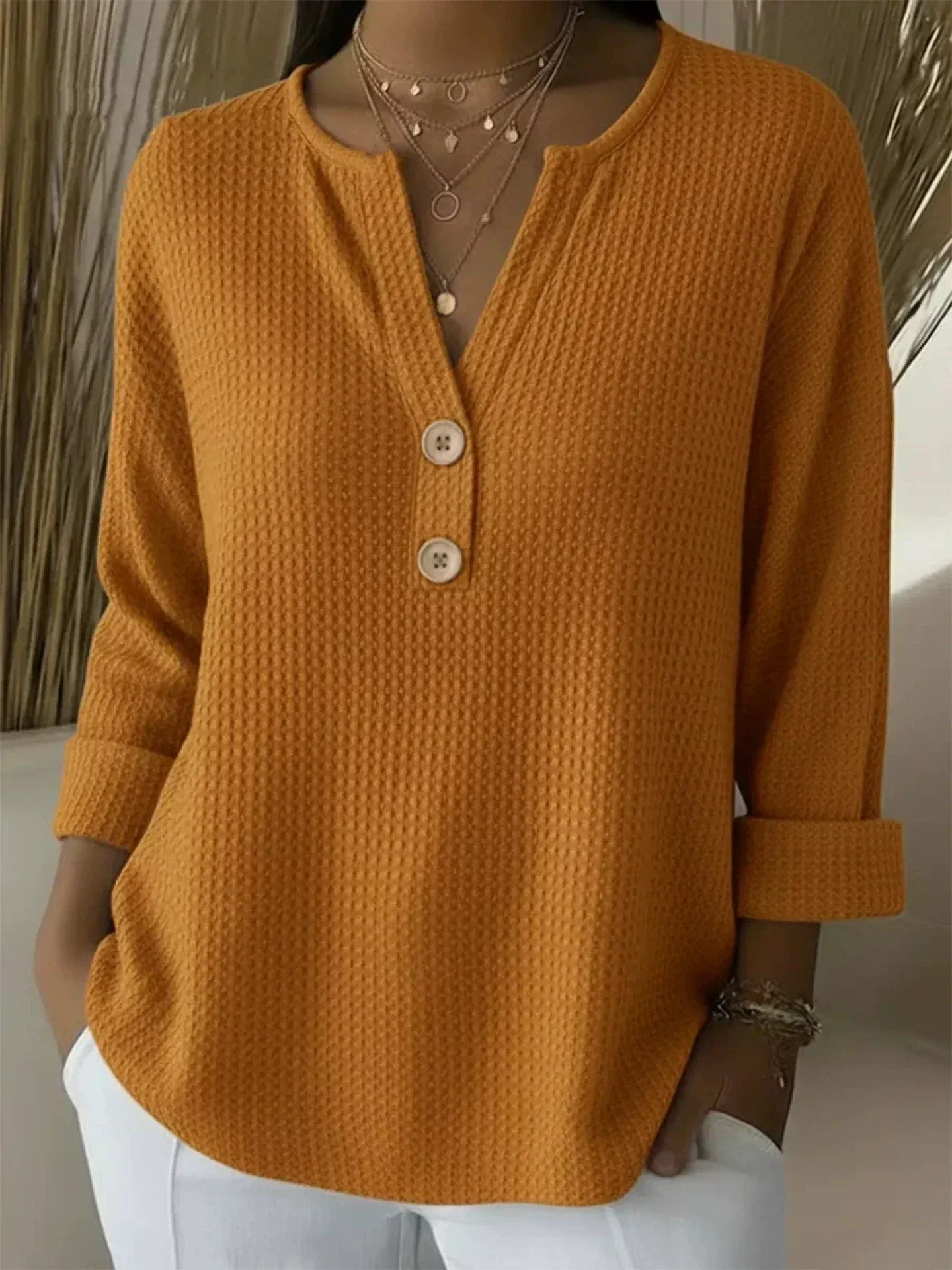 Lucinda™ | Camiseta Henley con botones
